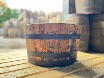 Oakwood Premium Planter Medium (Barrel)